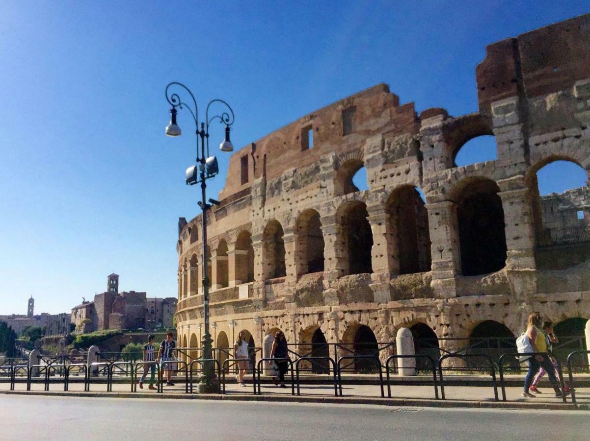 Luxury & Charme Colosseo Apartment Rome Exterior photo